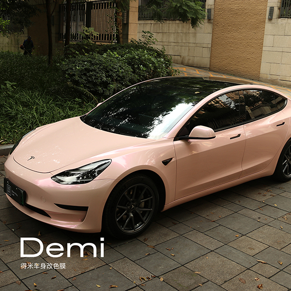 特斯拉Model3-梦幻粉