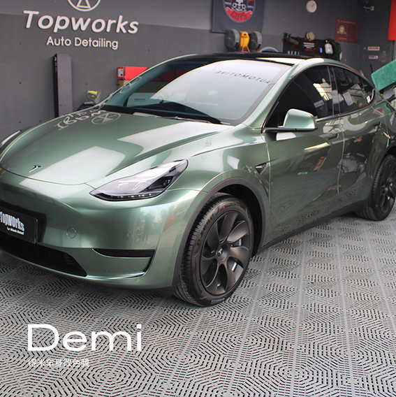 特斯拉ModelY-液态金属苍岭绿